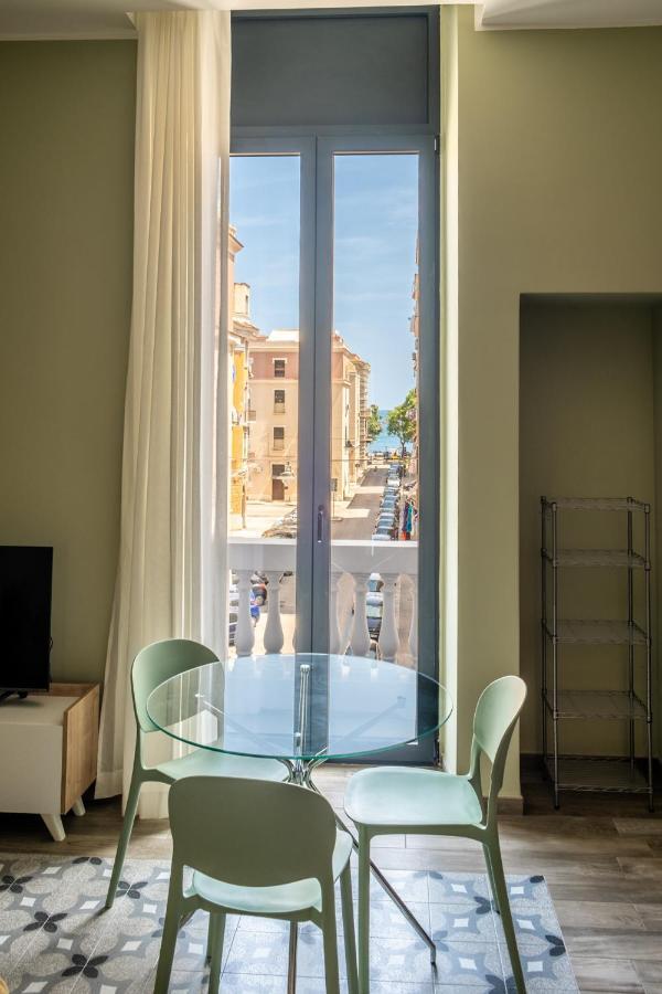 Palazzo Zippitelli Apartments Bari Buitenkant foto